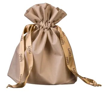 Saquinho de TNT com Laço