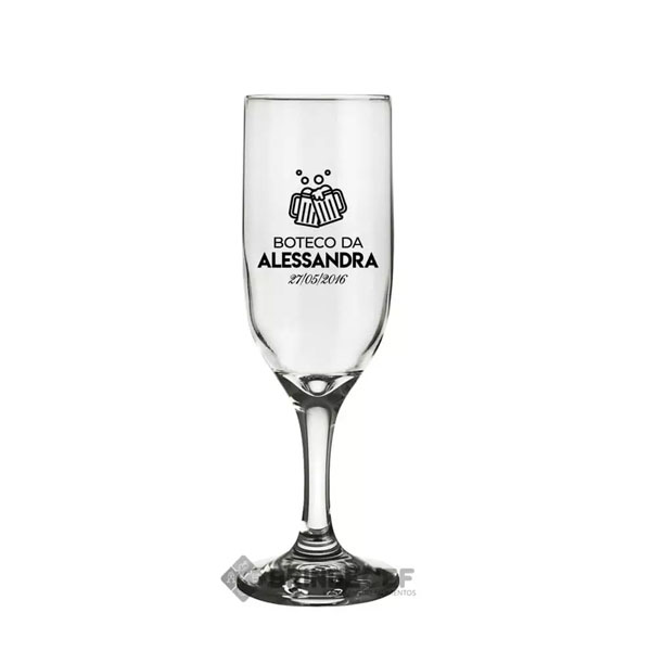 Taça de Vidro Personalizada – Elegância em Cada Brinde