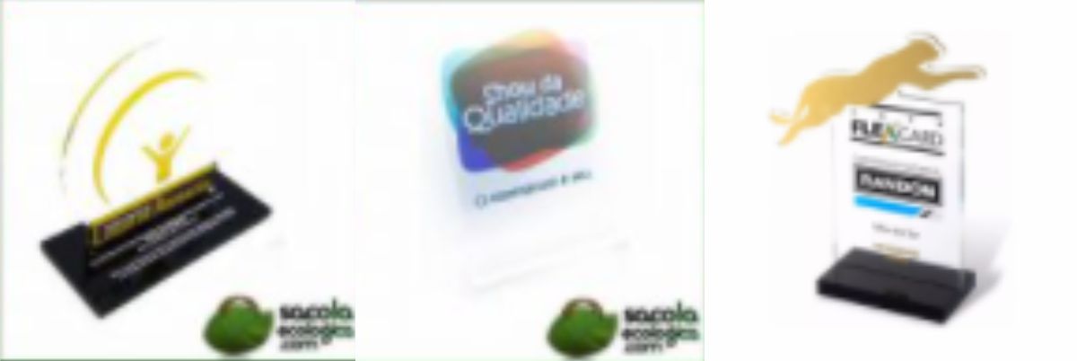 Trofeu em Acrilico com Base Retangular