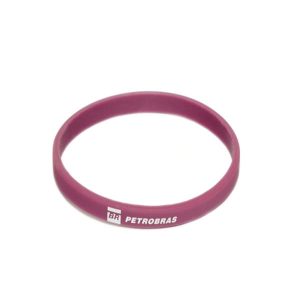 Pulseira de silicone fininha e multicolorida