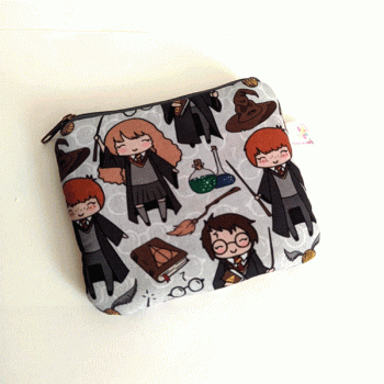 Porta-Absorventes-Harry-Potter-com-fundo-Bege