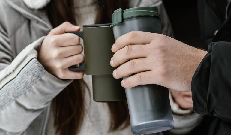 Copo Stanley — Conheça Essa Tendência e os Modelos da Sacola Ecológica