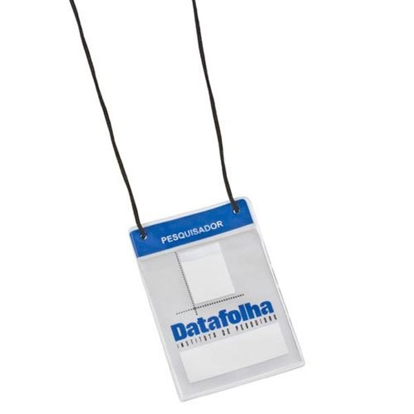 Crachás em pvc personalizado