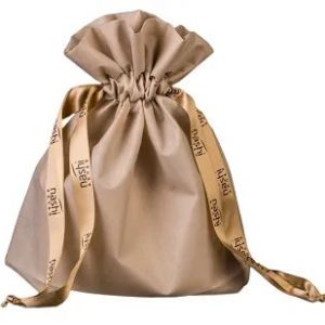 Saquinho de TNT com Laço